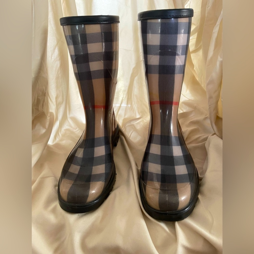 BURBERRY  Rainboots Women’s Size 38